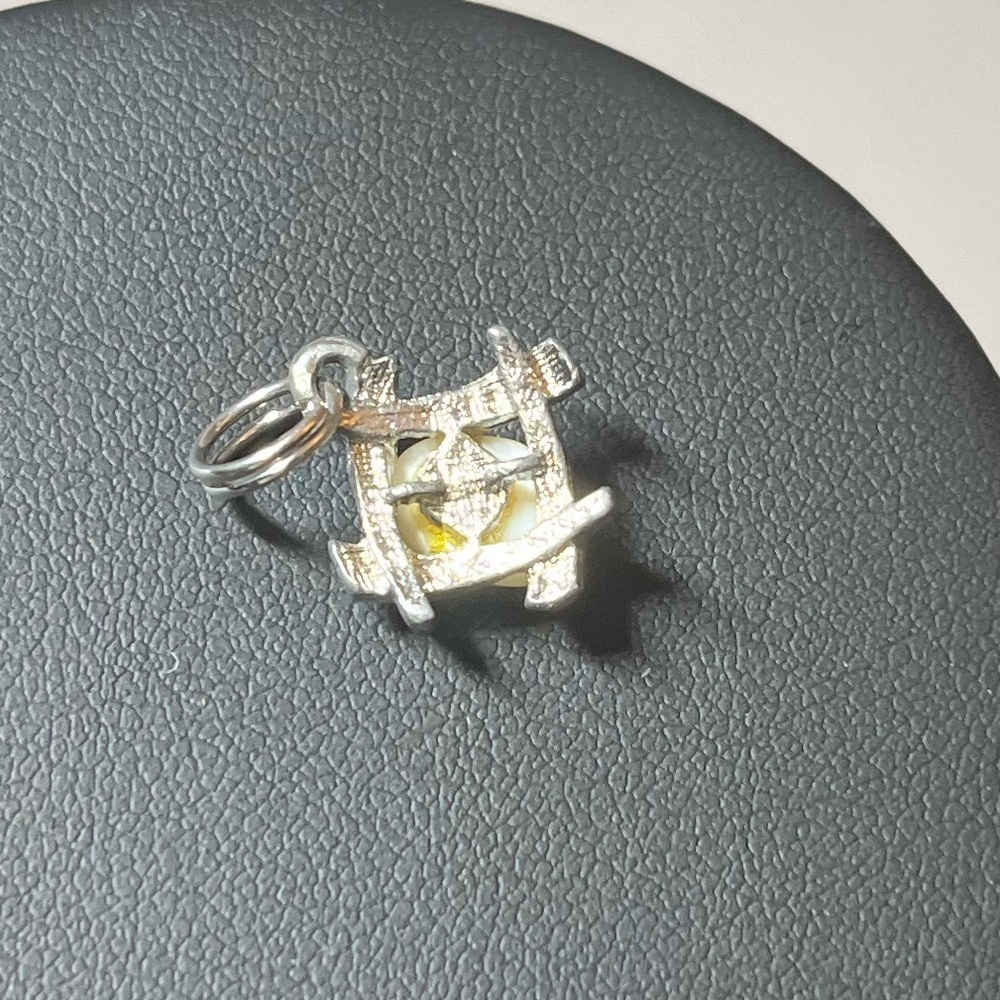 Vintage Silver Pendant Charm with cream stone. Cute. Simple. - Picture 3 of 4